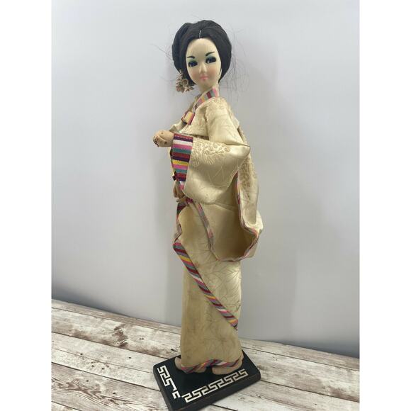 Vintage Large GEISHA GIRL In Hanbok Handmade Asian Art Sculpture Statue 20" - Picture 5 of 12